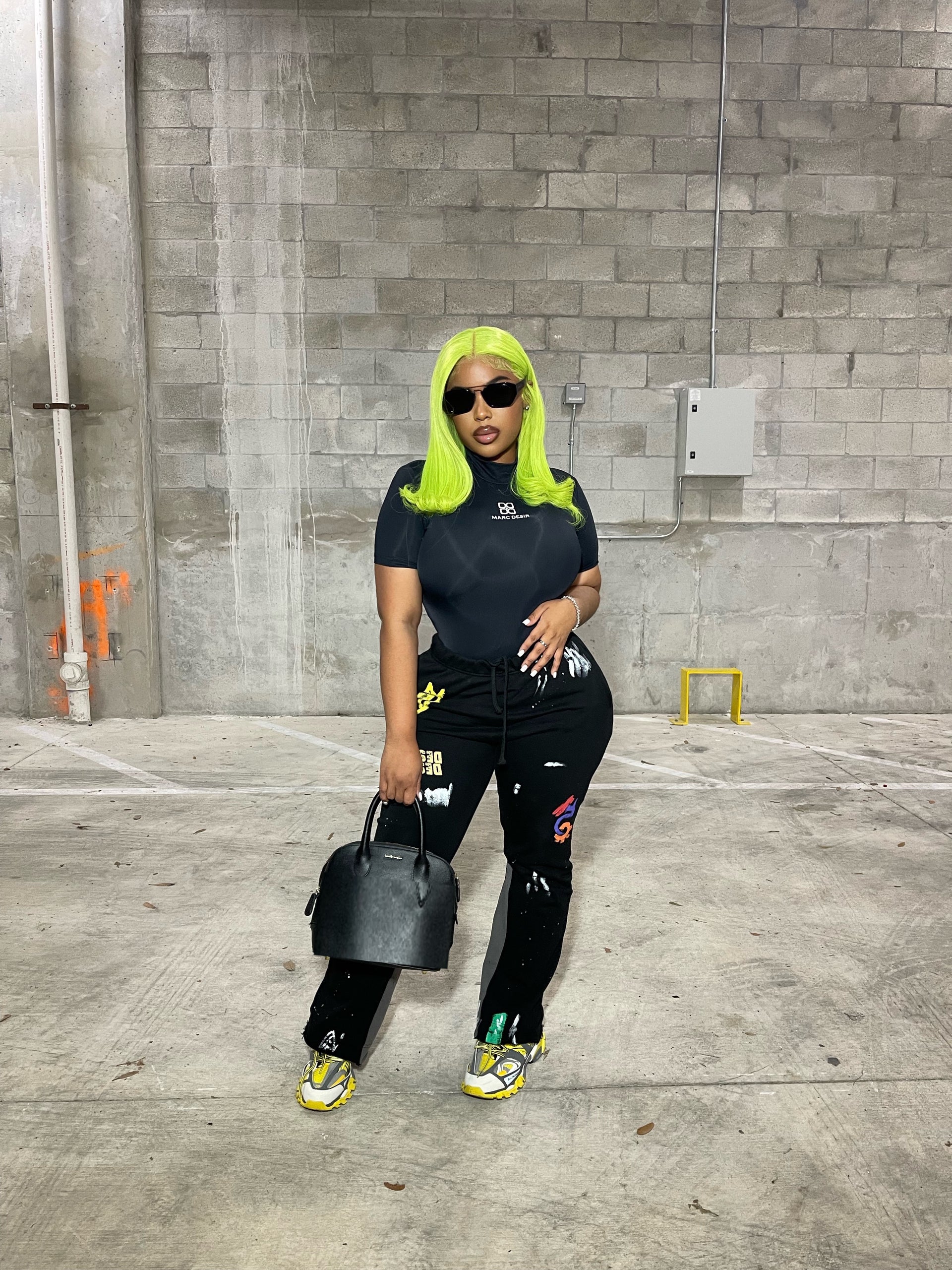DESIR DESIGN FLARE SWEATPANTS